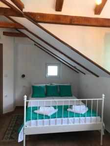 Postel nebo postele na pokoji v ubytování Apartments PKT DeLux