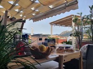 A seating area at B&B Domu Mea