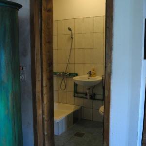 Koupelna v ubytování Etno Begovo Selo + 37 fotografií