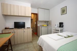 Kuchyň nebo kuchyňský kout v ubytování Apartment Matija