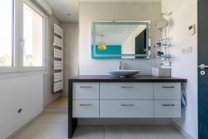 Fotografie z fotogalerie ubytování Le Mittel - Appartement calme, 2 Chambres, Terrasse v destinaci Mittelhausbergen + 14 fotografií