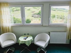 Gallery image of Hotel Weinhaus Moselblick in Burg