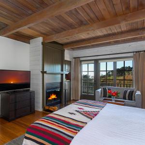 Ένα ή περισσότερα κρεβάτια σε δωμάτιο στο Stanford Inn & Resort on the Mendocino Coast +39 φωτογραφίες