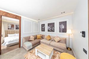 Ένα ή περισσότερα κρεβάτια σε δωμάτιο στο Studio Neuf et Luxueux à 300m du Grand Stade