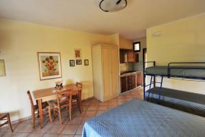 Foto dalla galleria di Casa Vacanze Patrizia a Montefiore dellʼAso