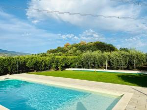 Bazén v ubytování Chalet Con Piscina nebo v jeho okolí