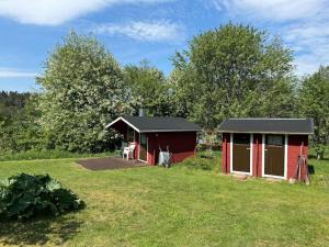 Gallery image of Majas Backe on a island with boat in Hammarland