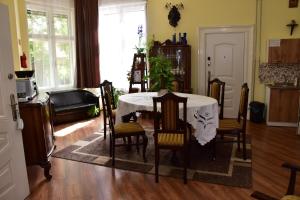 Borostyán Vendégház 2750 Nagykőrös, K??lvin t?©r 7 kép - 2