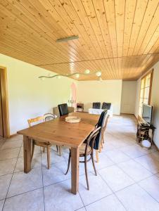 Fotografie z fotogalerie ubytování Sublime et calme 3,5p Terrasse et Jardin v destinaci Aubonne