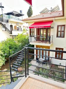 Balcony o terrace sa Kaleici Aparts Antalya