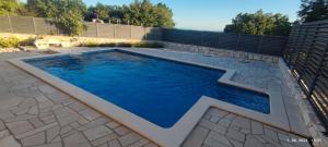 Bazén v ubytování Holiday Home Petra nebo v jeho okolí