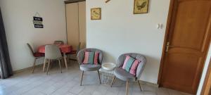 Gallery image of Appartement Papillon avec Piscine et Vue Mer in Propriano