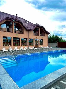 Bazén v ubytování Hotel VIZA & SPA nebo v jeho okolí