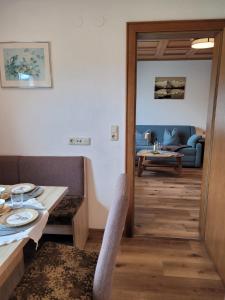 Posedenie v ubytovaní Ferienwohnung Zuppinger