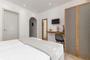 TV a/nebo společenská místnost v ubytování Mare Monte Studios Naxos