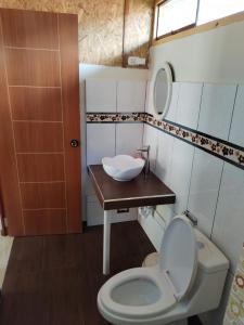 Phòng tắm tại Cabaña El canto del Arriero
