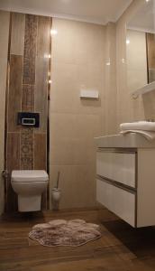 Φωτογραφία από το άλμπουμ του R A Rolex Alsancak σε Konak