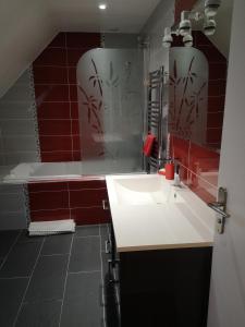 Ένα μπάνιο στο Chambres confortables proche Disneyland Paris