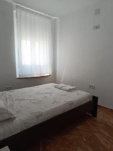 Fotografia z galérie ubytovania Piso dos dormitorios junto plaza Colón v destinácii Córdoba