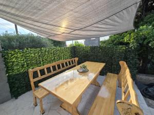 En have udenfor Villa Adria