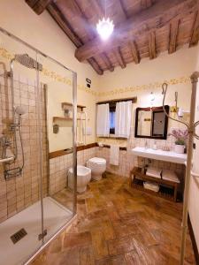 A bathroom at Agriturismo Fiorano