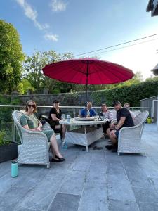 Os clientes hospedados em Shandon Bells Guest House