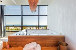 Příroda nedaleko aparthotelu + 37 fotografií