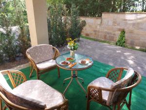 Patio nebo venkovní prostory v ubytování Terra complex -D6 - Balkan private apartment-Spa Sking Golf and Relax