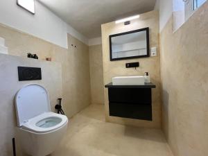 Koupelna v ubytování Apartmány Jevany