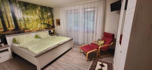 Postel nebo postele na pokoji v ubytování Ferienwohnung Hönnetal