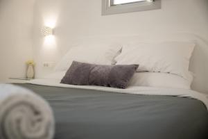 Voodi või voodid majutusasutuse Golden View Suites toas