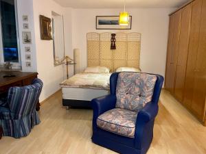 Posezení v ubytování Wunderschönes Apartment im Zentrum Goldstadt Pforzheim