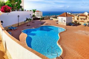 Bazén v ubytovaní Ocean View 3Bdr Balcon Atlantico alebo v jeho blízkosti