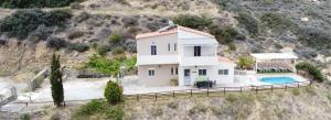Bazén v ubytování Vaia Villas nebo v jeho okolí
