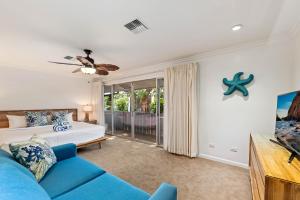 TV a/nebo společenská místnost v ubytování Maui Eldorado - B206