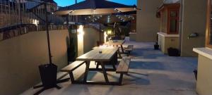 Rõdu või terrass majutusasutuses Harbour View Accommodation