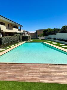 The swimming pool at or close to Appartamento incantevole con piscina