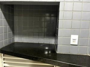 Η κουζίνα ή μικρή κουζίνα στο Flat 625 - Diferenciado com Ar no quarto e na sala