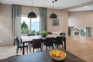 Posedenie v ubytovaní Villa Iponi