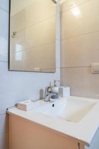 A bathroom at Medousa Studio & Apartments