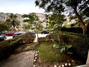 Zahrada ubytování Top rated 1bedroom in Karma compound Sheikh Zayed - only families & single travelers