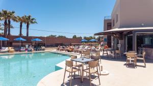 Gallery image of Chrispy Beach Resort, Agia Marina in Agia Marina Nea Kydonias
