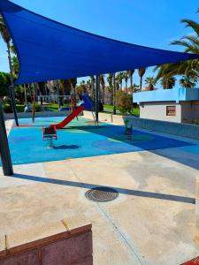 Basen w obiekcie Sunny bungalow La Mata with sea views lub w pobliżu