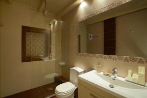 Ένα μπάνιο στο Casa Maistra Residence