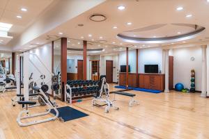 Fitness centrum a/nebo fitness zařízení v ubytování Lotte Hotel Ulsan