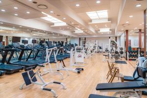 Fitness centrum a/nebo fitness zařízení v ubytování Lotte Hotel Ulsan