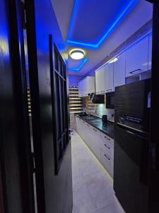 Dapur atau dapur kecil di Sapphire Residences by Crystal Magodo
