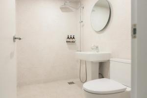 Aank Hotel Wolgot的一间浴室