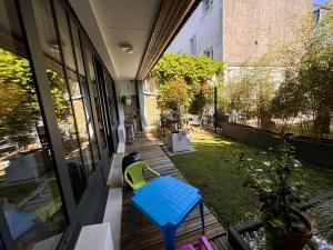 Κήπος έξω από το Comme à la Maison - Terrasse