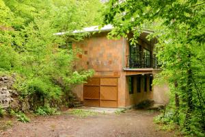 Vrt ispred objekta Opus 11 Dilijan